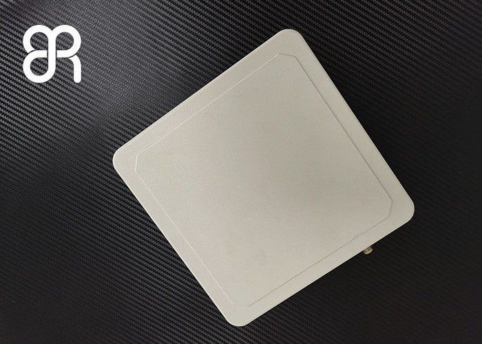 Gain 8dBic Circular Polarization UHF RFID Antenna Anti Vibration Wide Beam
